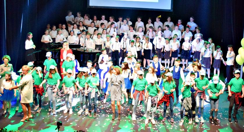 Mistrzowie ortografii (Michał Sikora, Igor Hadryś) i efektowny koncert SP 3 dla Płońska
