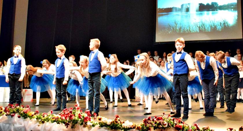 Trójka artystycznie dla Płońska - układ taneczny „Laleczka z saskiej porcelany”