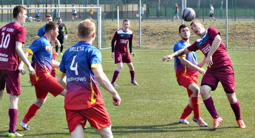 Niedzielny raport ligowy - remisowe derby Gumino - Baboszewo i porażka Błękitnych