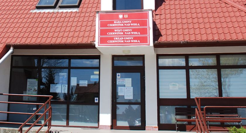 Wójt informuje o przetargu dotyczącym działki w Zdziarce