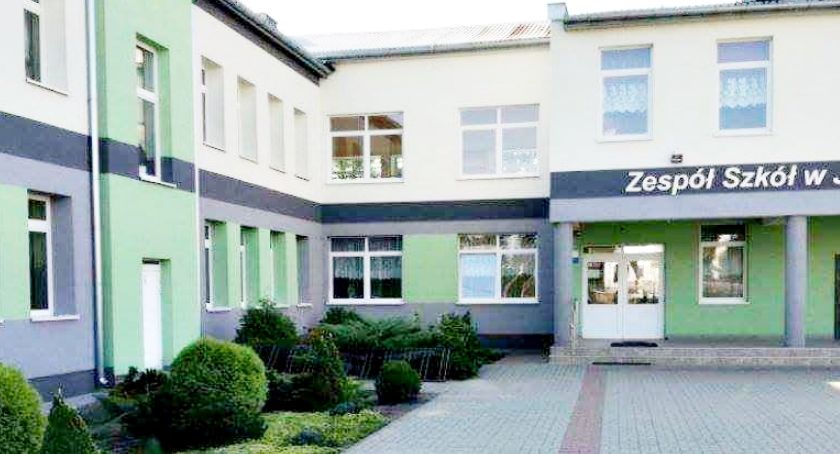 Plebiscyt na patrona szkoły w Jońcu