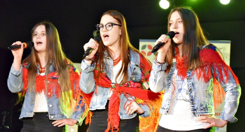 Piosenka jest dobra na wszystko - na scenie Kinga Jagacka, Natalia Dobrzyńska, Julia Kowalska
