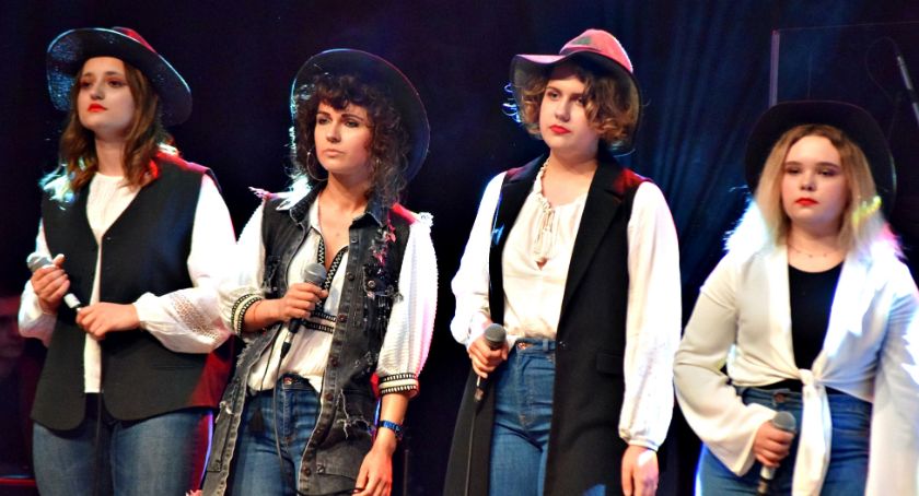 Show Nutki - kultowy „Dziwny jest ten świat”