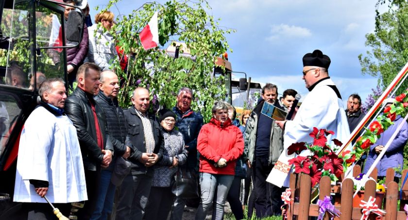 Trzeciomajowe święcenia pól - parafia Radzikowo