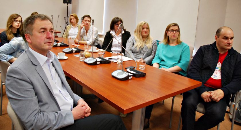 „Uszy do Góry”, czyli pierwsze rozmowy w sprawie zwierząt