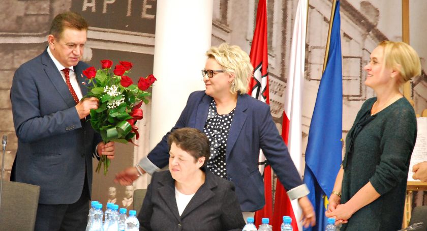 Burmistrz z wotum zaufania i absolutorium 