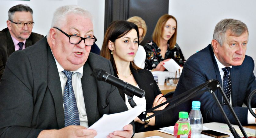 Wójt Jarosławski z wotum zaufania i absolutorium
