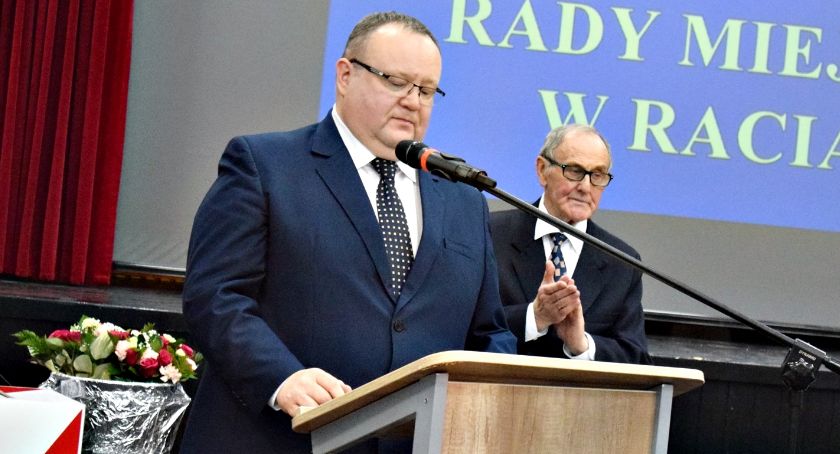 Wotum zaufania i absolutorium dla burmistrza w Raciążu