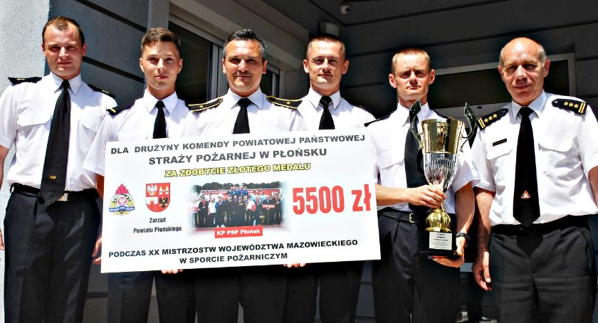 Starostwo nagrodziło złotą drużynę strażaków