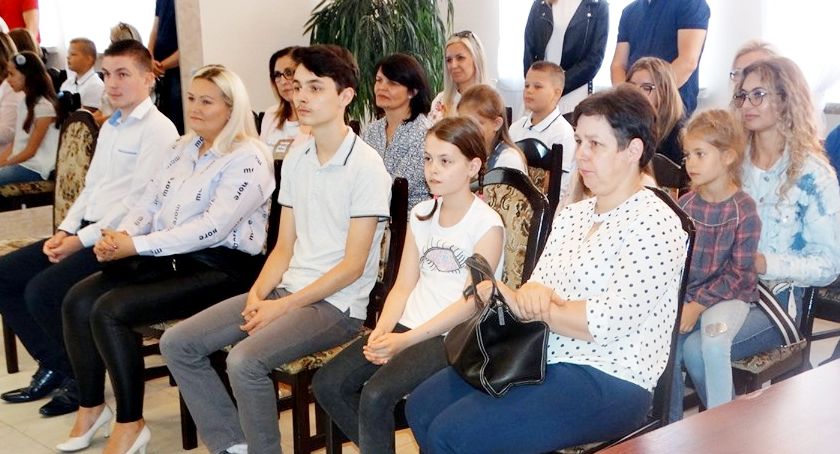 Uroczyste wręczenie stypendiów w Raciążu