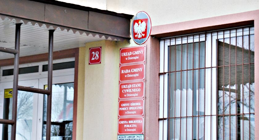 Zmiany dyrektorów szkół w gminie Dzierzążni