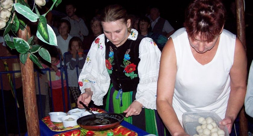 LATO Z RETRO - zabawy plenerowe - „Mazowiecka Pyza” w Płońsku 2004 rok