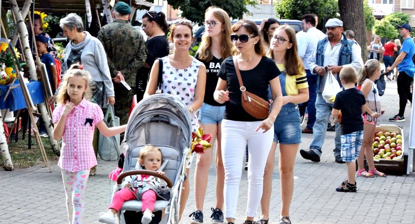 Jarmarkowe dni w Raciążu