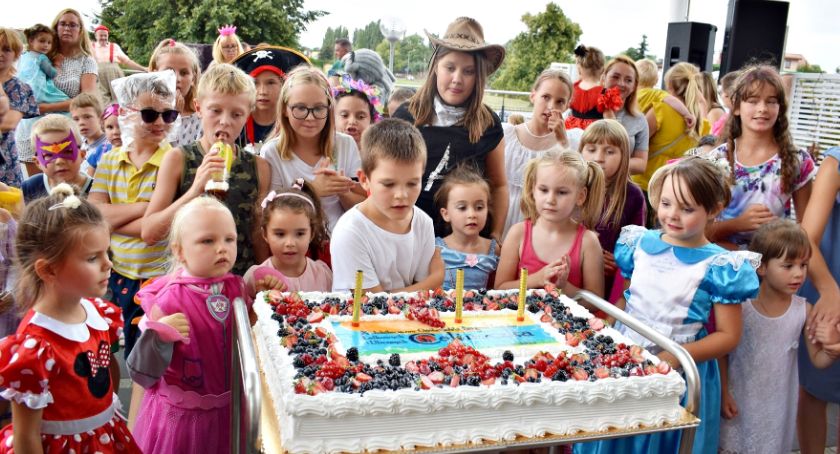 Weekend z festiwalem teatrów - niedzielne urodziny Calineczki