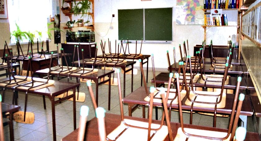 Jak sytuacja z podwójnym rocznikiem w szkołach średnich - starostwo podsumowało nabór