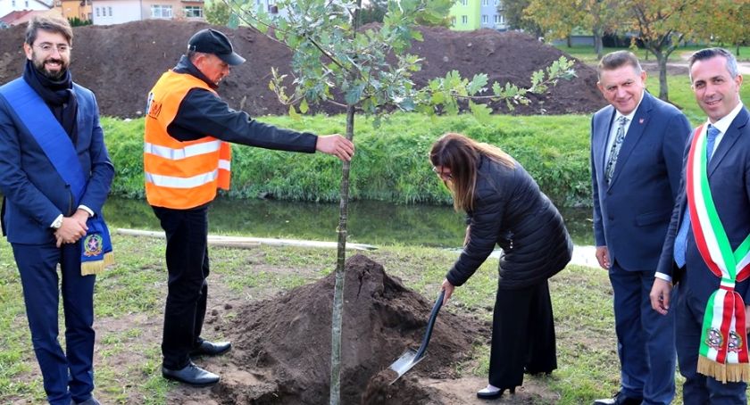 Płońskie upamiętnienie zmarłego burmistrza Notaresco 
