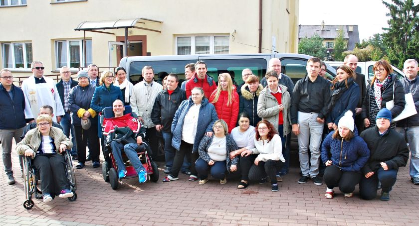 Mikrobus dla niepełnosprawnych