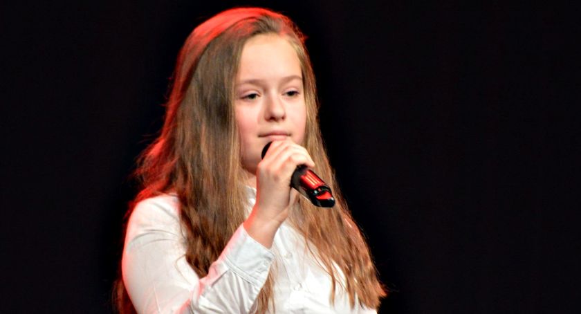 Koncertujemy niepodległościowo - Maja Fronczak i „Ej, wy wierzby”