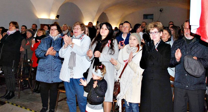 Koncertujemy niepodległościowo - śpiewowisko w czerwińskiej bazylice „Pierwsza kadrowa”