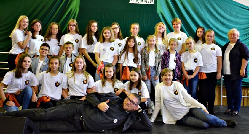 Konkurs piosenki religijnej w Gralewie - na scenie schola „Natchnieni”