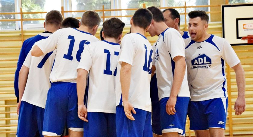 Szykuje się wyrównana edycja baboszewskiej halówki - tylko ADL bez porażki
