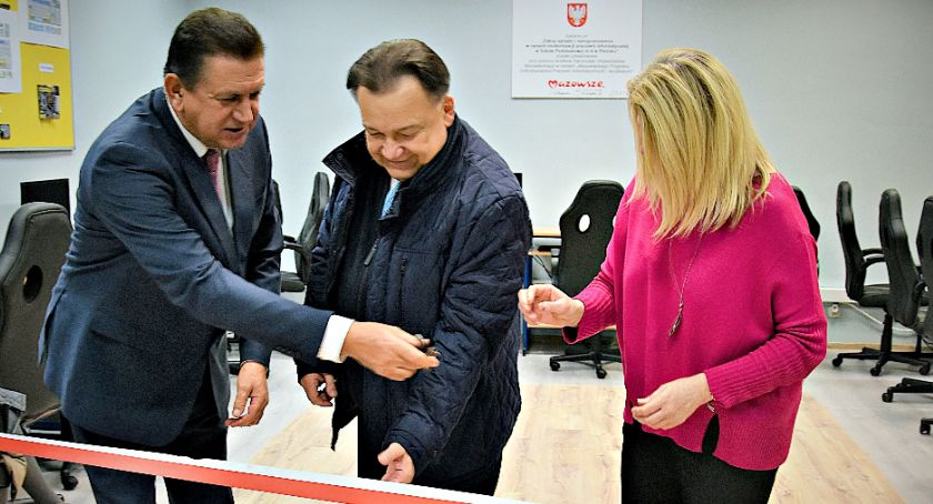 Nowoczesna pracownia w czwórce