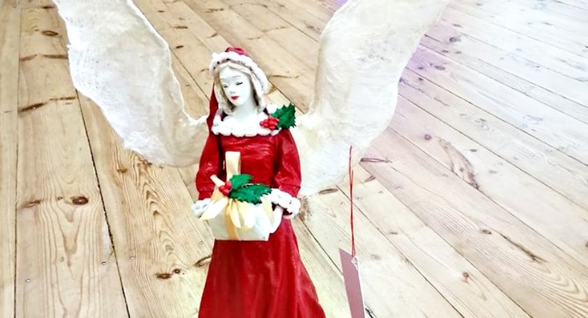 Bożonarodzeniowe czary mary - prace można licytować na charytatywny cel