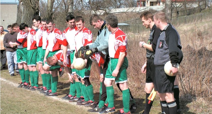 RetroPiłka - kwiecień 2003 - Sona Nowe Miasto