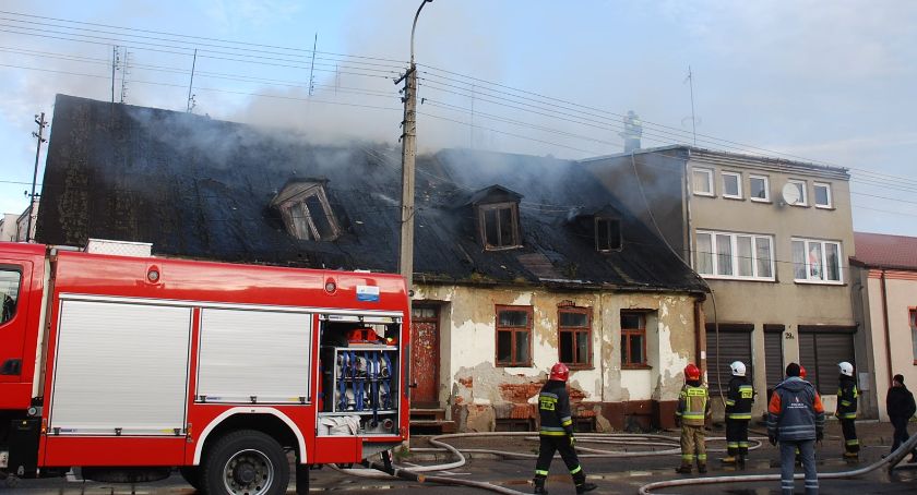 Płonął pustostan na Pułtuskiej