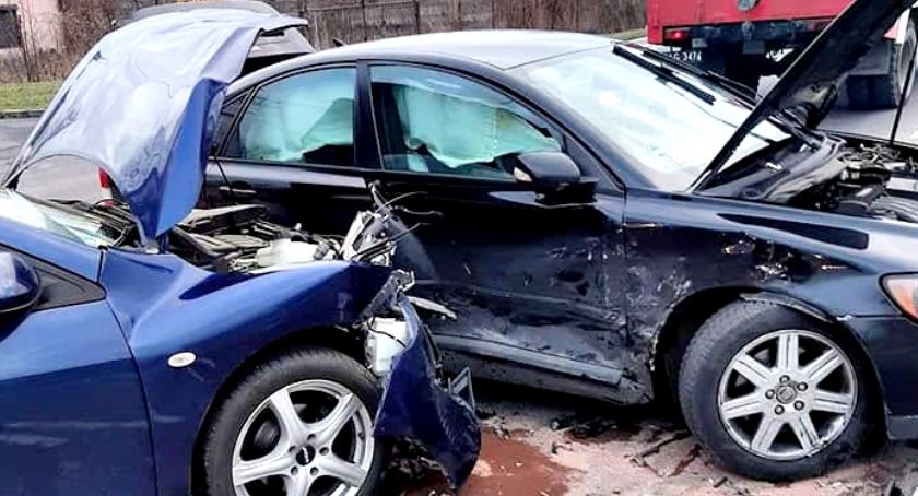 Volvo z mazdą w Radzyminku