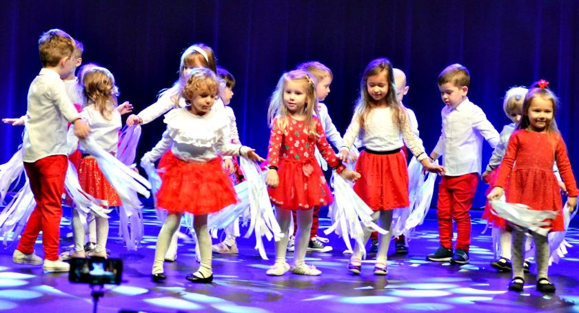 Koncert przedszkola „Mali Giganci” - „Coraz bliżej święta”