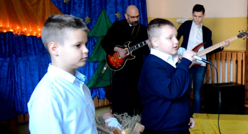 Koncert w SP Królewo - „Pastorałka od serca do ucha”