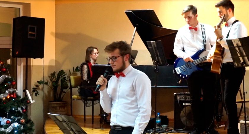 Koncert w LO Płońsk - „Merry christmas everyone”