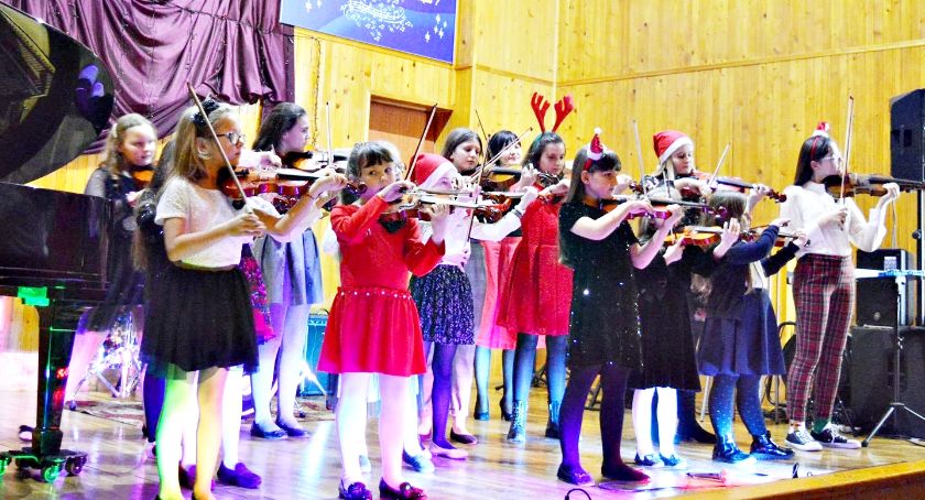 Koncert w Szkole Muzycznej - „Jam jest dudka” na smyczki