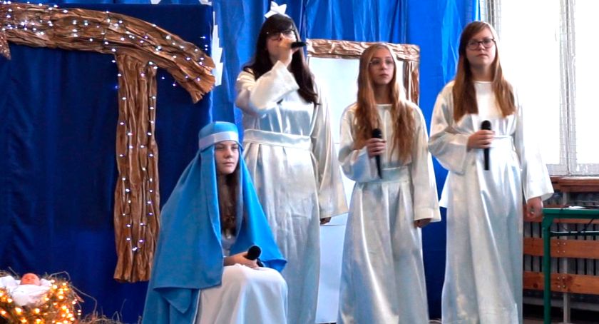 Jasełka w SP Lisewo - „Siadła Maryja”