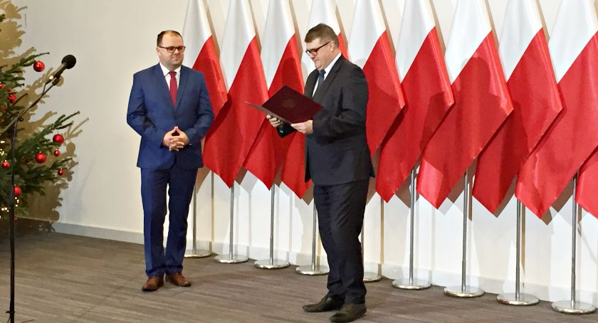 Akt nadania Czerwińskowi statusu miasta oficjalnie wręczony