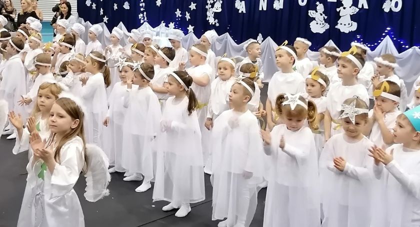 Anielski Dzień Babci i Dziadka z sochocińskimi przedszkolakami