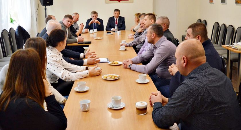 Krok w stronę kompromisu w sprawie SP Królewo