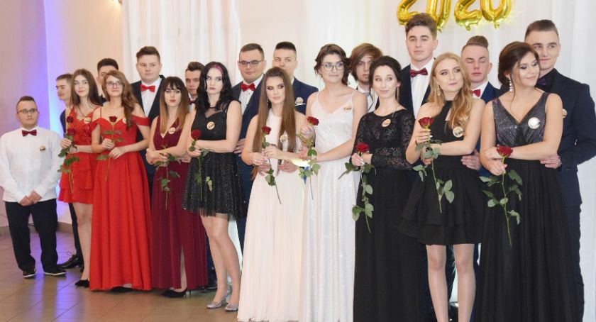 Bal na sto dni przed maturą w Nowym Mieście