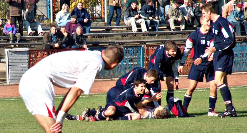RetroPiłka - październik 2003 - Tęcza 34 Płońsk