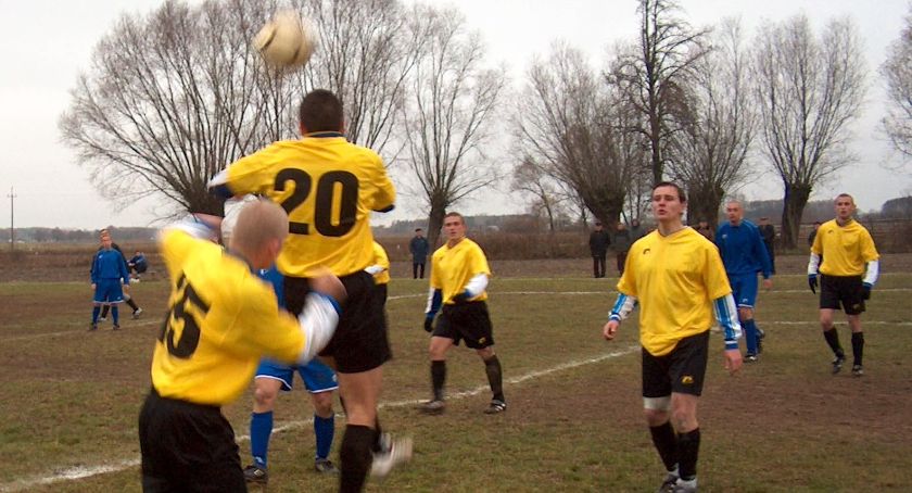 RetroPiłka - listopad 2003 - Gladiator Słoszewo
