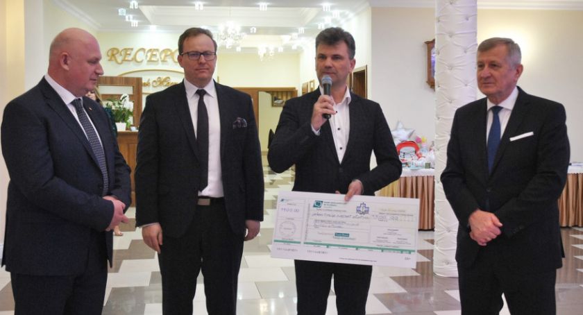 Ponad 33 tysiące złotych ze szpitalnego balu