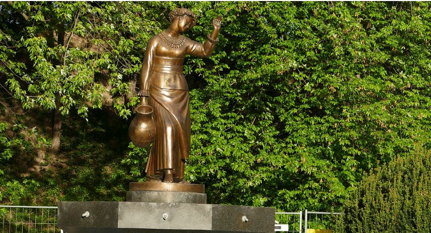 Nieustający remont w Parku Żeromskiego