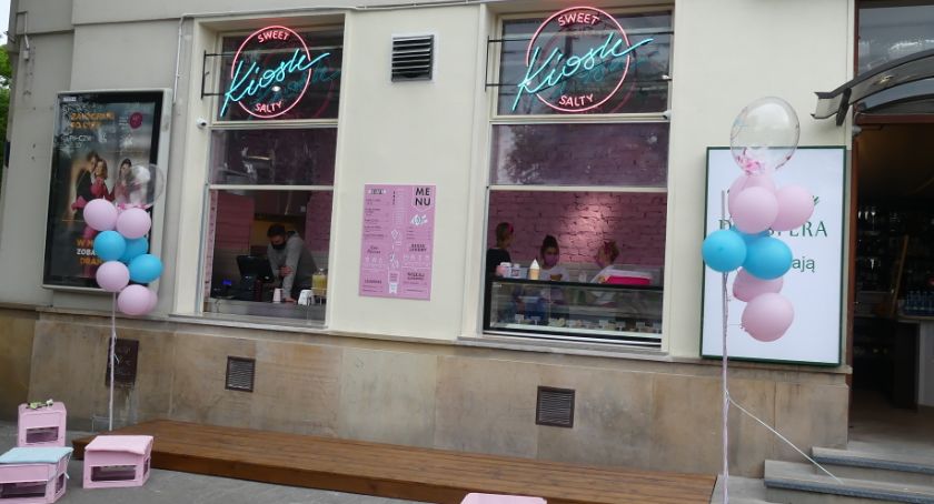 Kiosk słodko-słony na placu Wilsona