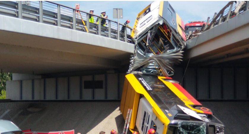Wypadek autobusu na Żoliborzu [ZDJĘCIA]