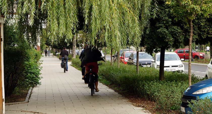Ścieżki rowerowe w Alei Wojska Polskiego