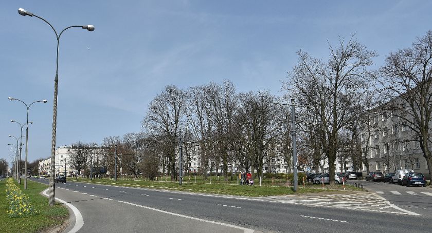 Plac Inwalidów - będzie widniej i ładniej