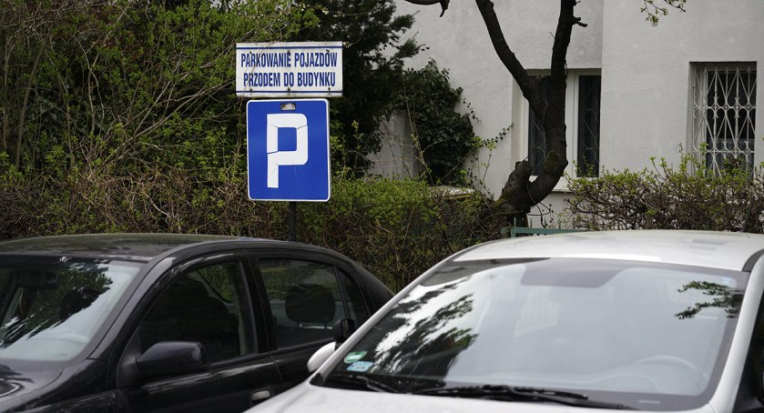 Sady Żoliborskie i parkowanie 