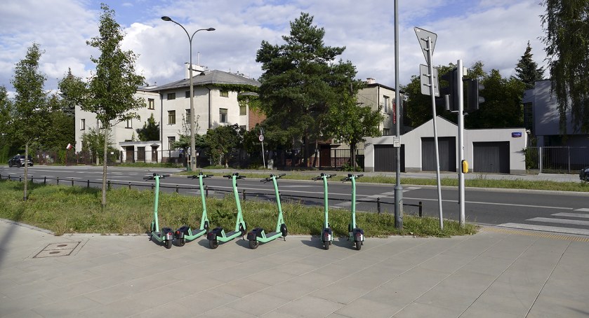 Jak nie urok to... hulajnogi