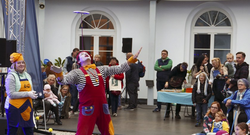 Piknik w Parku Żeromskiego z okazji 96 urodzin Placu Wilsona